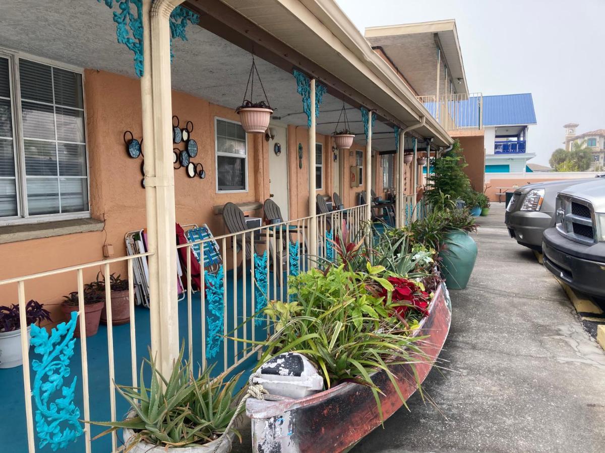Michaels Siesta Motel St. Petersburg Exterior photo