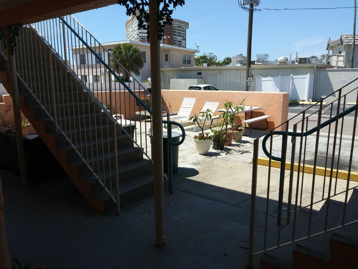 Michaels Siesta Motel St. Petersburg Exterior photo